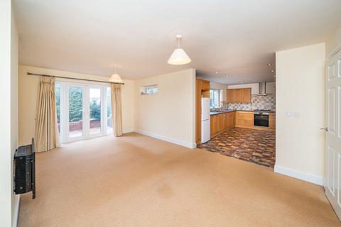 4 bedroom detached house for sale, Russell Road, Kidderminster DY10