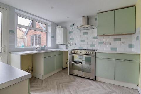 3 bedroom semi-detached bungalow for sale, Manor Road, Scunthorpe