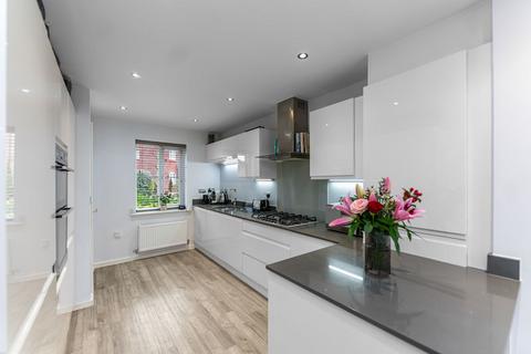 3 bedroom semi-detached house for sale, Bracken Close, Wigan WN6