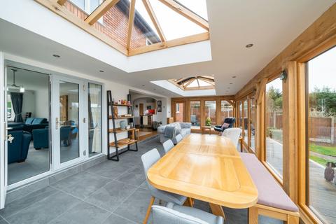 4 bedroom detached house for sale, The Woodlands, Stourbridge DY8