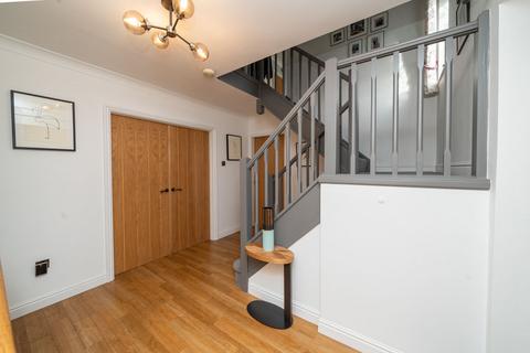 4 bedroom detached house for sale, The Woodlands, Stourbridge DY8
