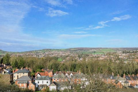 undefined, Spillmans Pitch, Stroud GL5