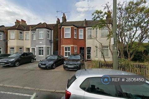 3 bedroom maisonette to rent, Feltham Road, Ashford, TW15