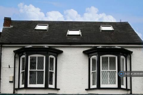 3 bedroom flat to rent, Englefield Green, Egham, TW20