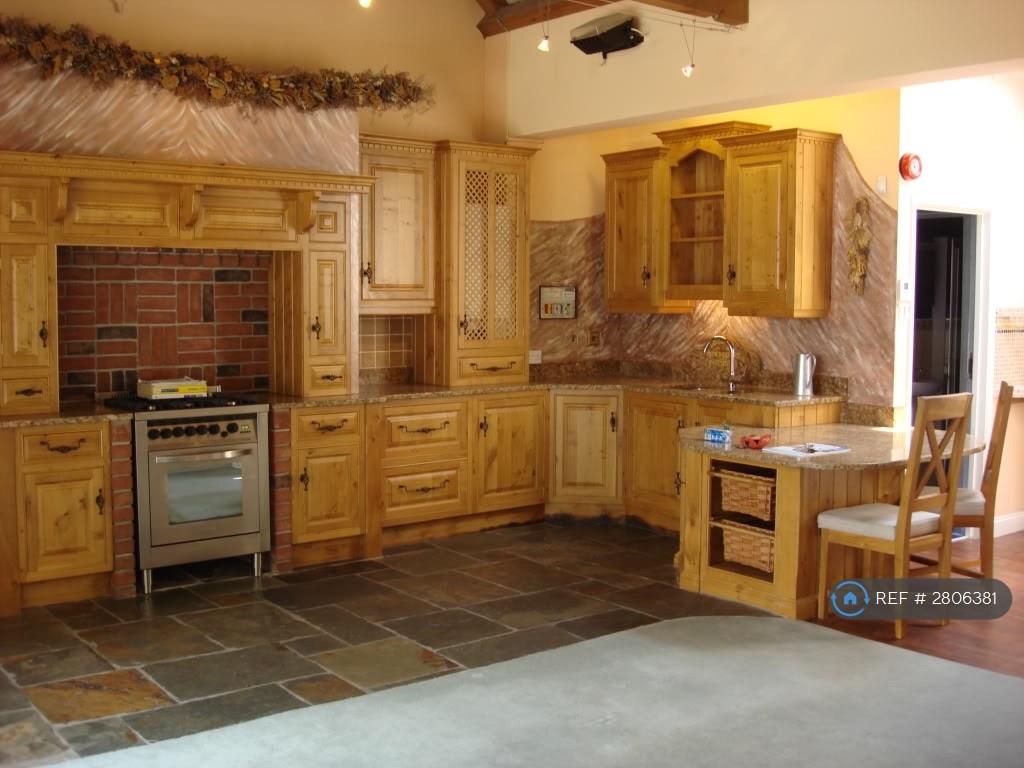 Hand Made Kitchen By Underwood's