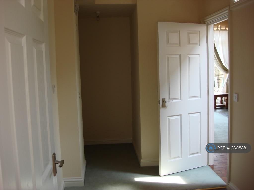 Small Bedroom