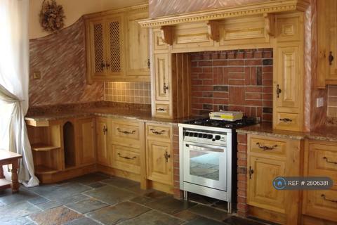 undefined, Wood Street, Calne, SN11