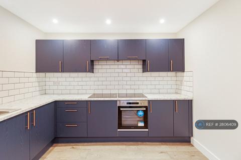 3 bedroom flat to rent, Feltham Road, Ashford, TW15