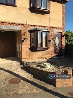 3 bedroom detached house to rent, Parr Avenue, Gillingham, ME7