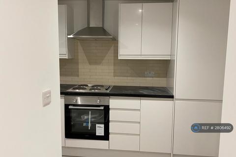 1 bedroom flat to rent, Blackstock Road, London, N4