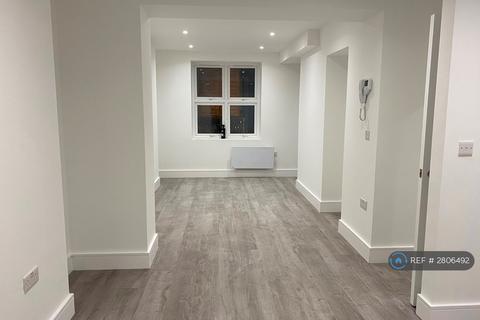 1 bedroom flat to rent, Blackstock Road, London, N4