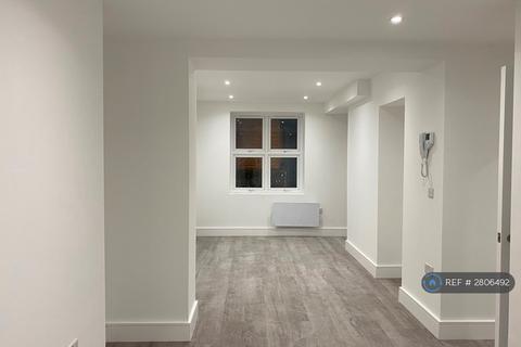 1 bedroom flat to rent, Blackstock Road, London, N4