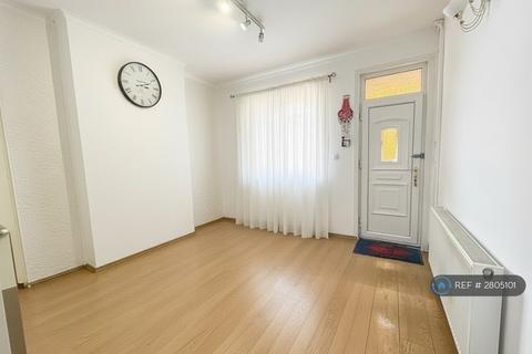 2 bedroom semi-detached house to rent, Tissington Road, Nottingham, NG7