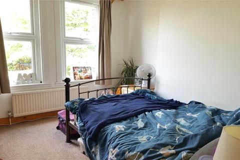 2 bedroom apartment to rent, Puller Road, Barnet, Herts, EN5