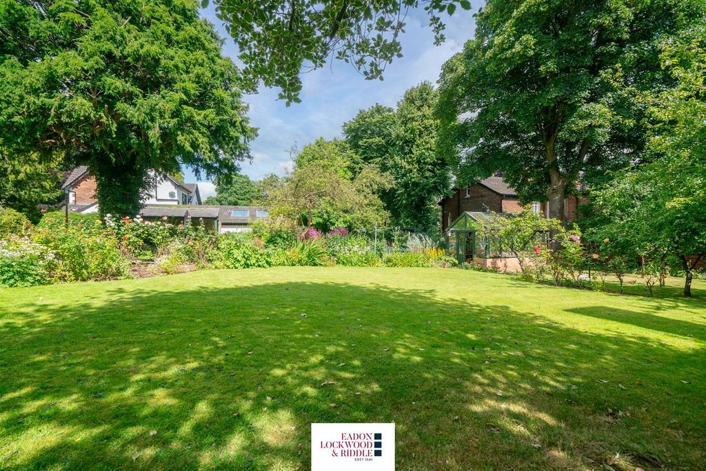 Rear Garden 4.jpg