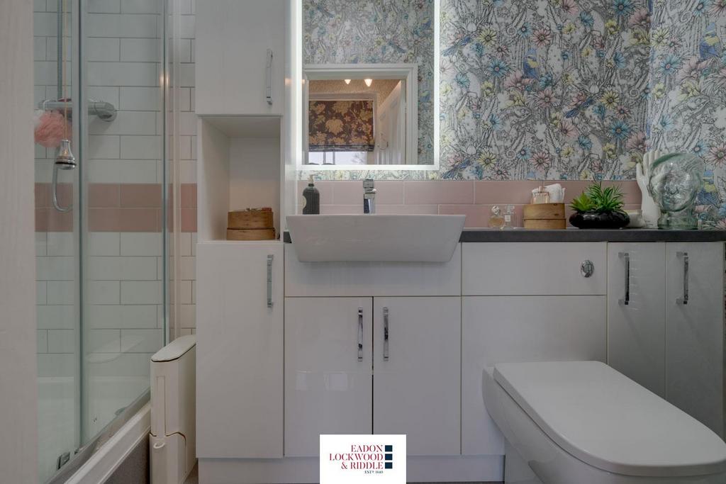 Ensuite
