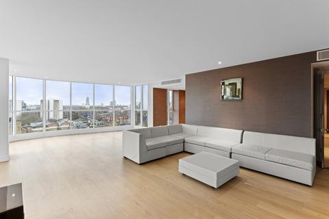 undefined, Belgrave Court, London, E14