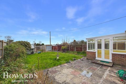 2 bedroom detached bungalow for sale, Colville Road, Lowestoft