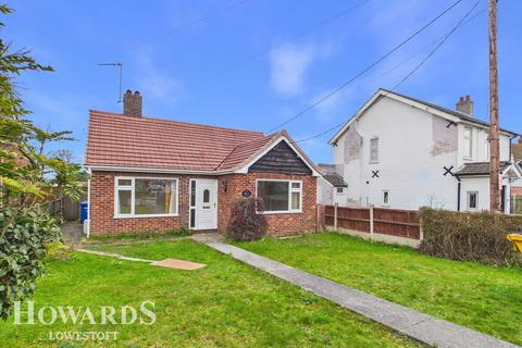 2 bedroom detached bungalow for sale, Colville Road, Lowestoft