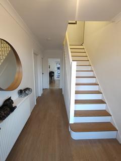 undefined, Wildmoor Lane, Catshill, B61
