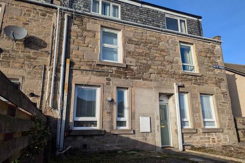 3 bedroom flat to rent, 26 Blyth Street, ,