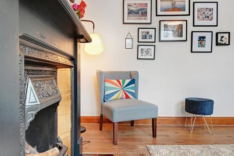 4 bedroom end of terrace house for sale, Horsforth, Leeds LS18