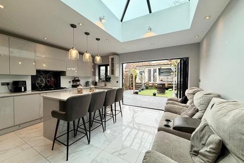 undefined, Crawley Green Road, Round Green, Luton, Bedfordshire, LU2 0QL
