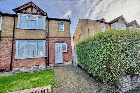 Rutland Crescent, St Annes, Luton, Bedfordshire, LU2 0RG