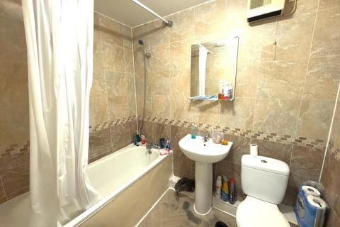 undefined, Biscot, Luton LU3