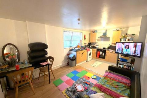 undefined, Biscot, Luton LU3