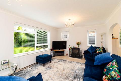 4 bedroom detached house for sale, Marston Drive, Warlingham, CR6 9SY