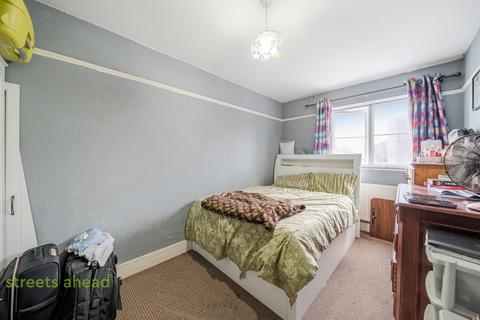 undefined, Bensham Grove, Thornton Heath, CR7