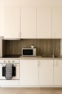 3 bedroom ground floor flat to rent, Reginald Square, London SE8