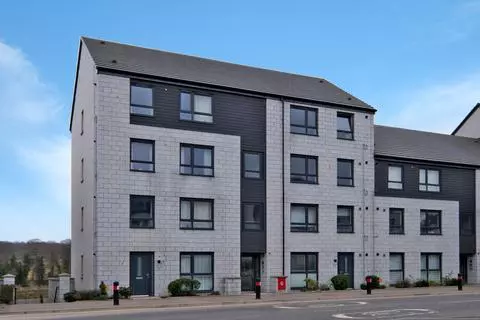2 bedroom flat for sale