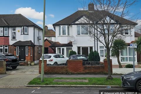 4 bedroom semi-detached house to rent, Rushgrove Avenue, London, NW9