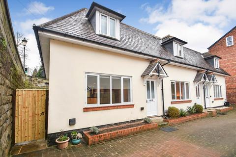 3 bedroom end of terrace house to rent, Waterside, Knaresborough, North Yorkshire, HG5
