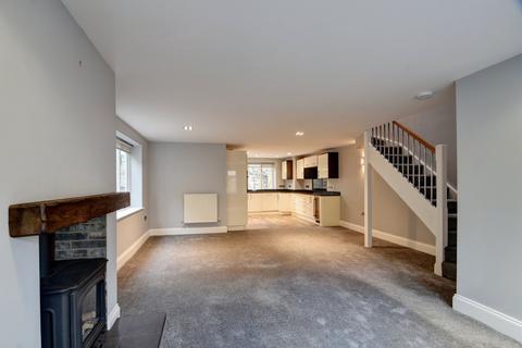 3 bedroom end of terrace house to rent, Waterside, Knaresborough, North Yorkshire, HG5