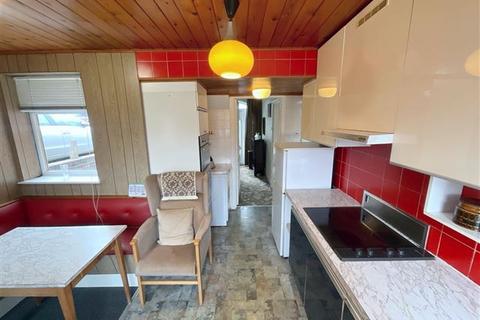 3 bedroom semi-detached house for sale, Sundown Road, Sheffield, S13 8UD