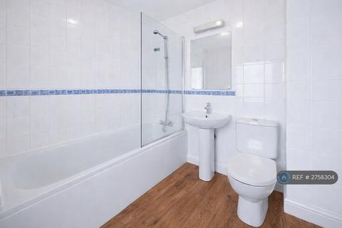 undefined, High St, Gloucester, GL1