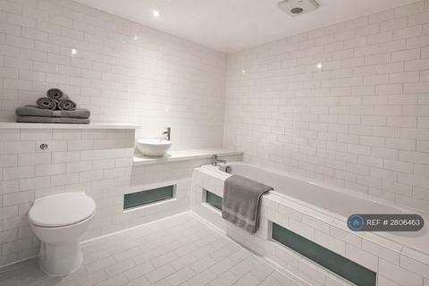 2 bedroom flat to rent, Manchester, Manchester, M4