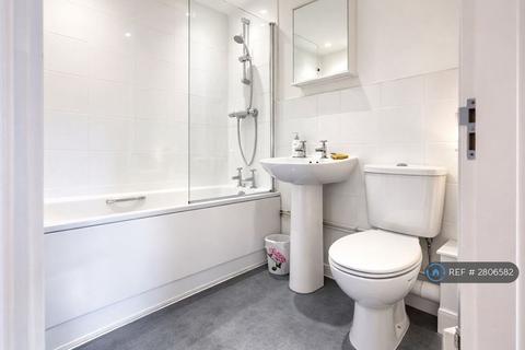 undefined, Yew Tree Lane, Bilston, WV14