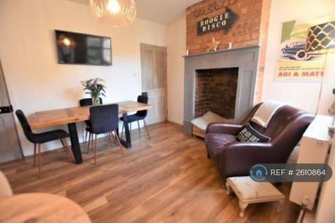 3 bedroom semi-detached house to rent, Station Road, Worcester, WR3