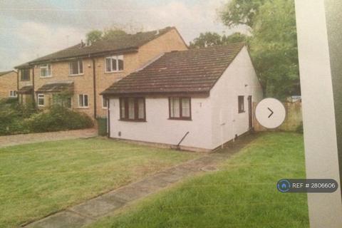 2 bedroom bungalow to rent, Roundhill Way, Loughborough, LE11