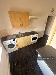 Studio to rent, Norwood Road, London, SE27