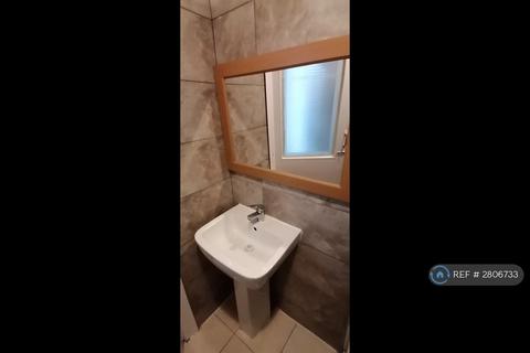2 bedroom flat to rent, East Preston Street, Edinburgh, EH8