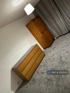 3 bedroom maisonette to rent, Pilton Avenue, Edinburgh, EH5