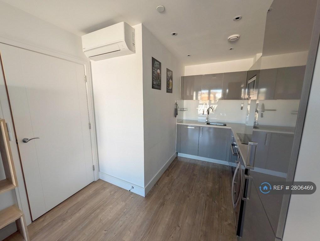 Reception Room / Kitchen