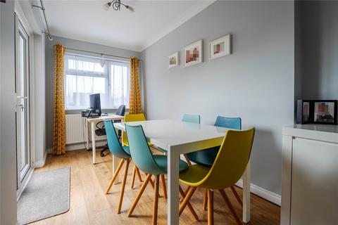 3 bedroom terraced house for sale, Grovebury Close, Bedfordshire LU6