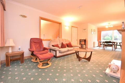 3 bedroom semi-detached house for sale, Templegate Drive, Leeds