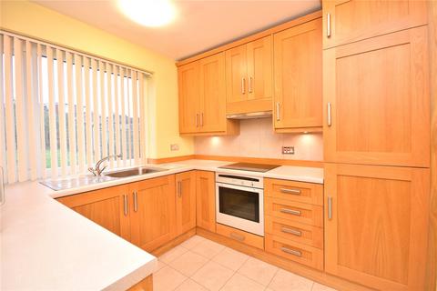 3 bedroom semi-detached house for sale, Templegate Drive, Leeds
